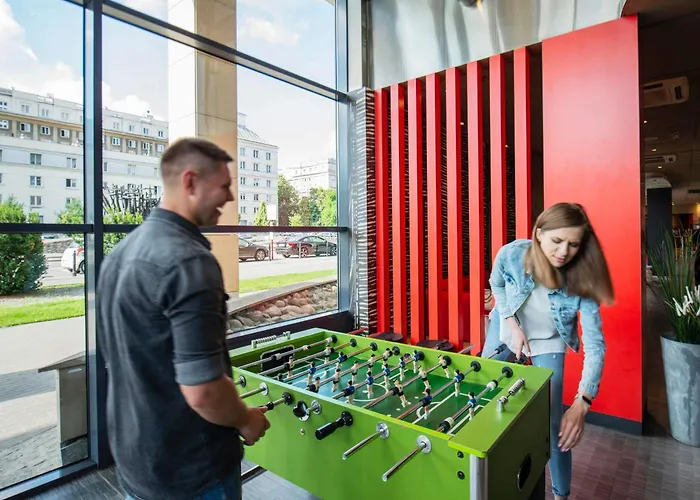 华沙老城宜必思酒店 酒店