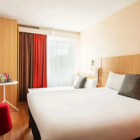 Ibis Stare 3*
