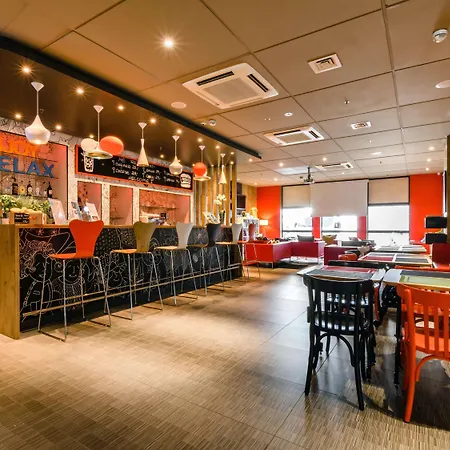 华沙老城宜必思酒店 华沙