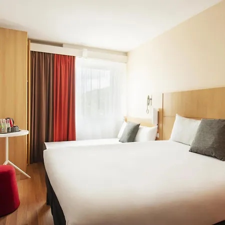 Ibis Stare Hotel 3*