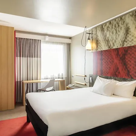 Ibis Stare Hotel 3*