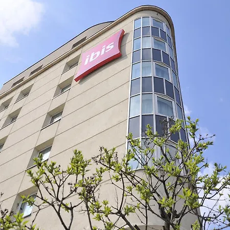 Ibis Stare Hotel 3*